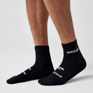 Brooks Run-In Quarter 3-Pack Socks