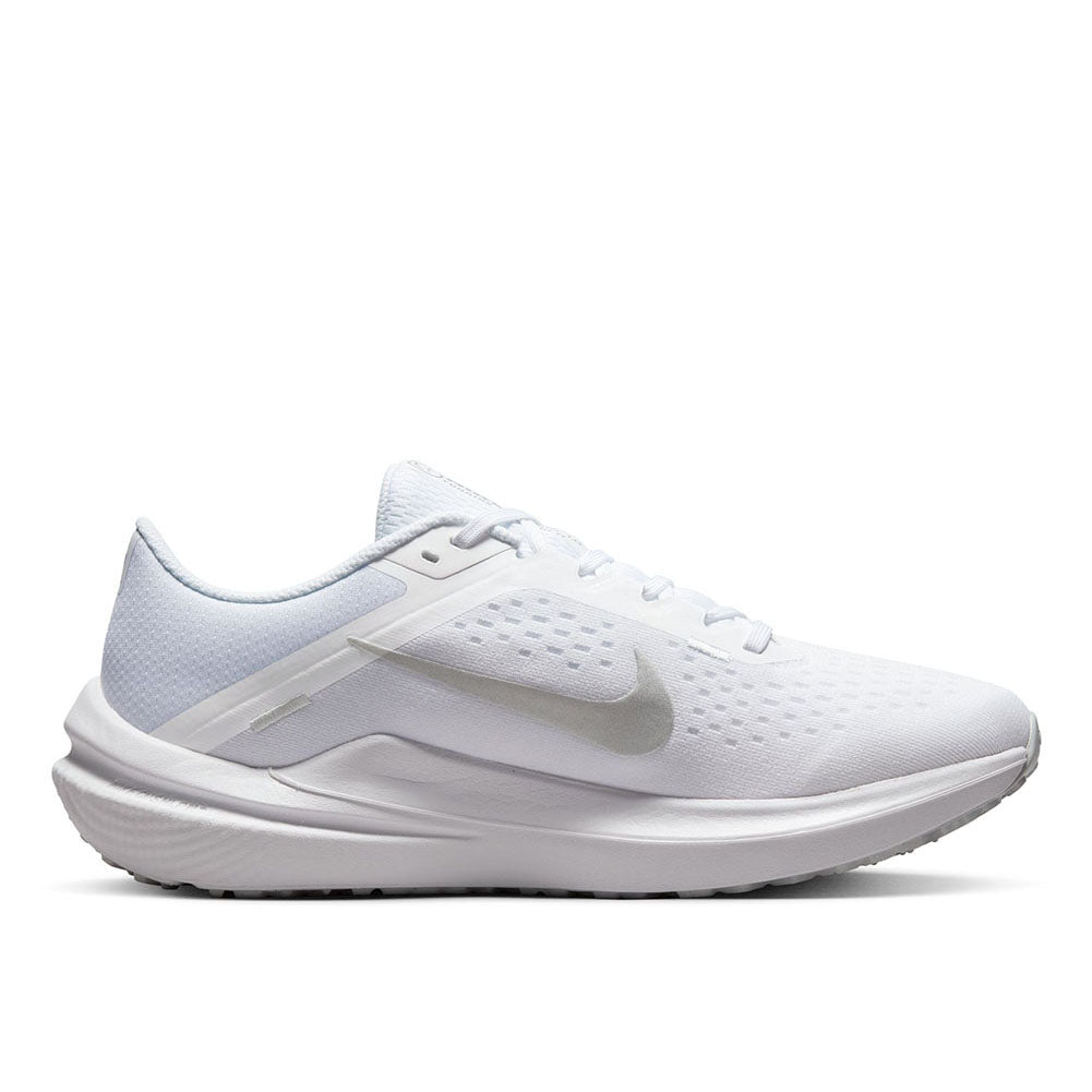 Nike womens clearance silver running shoes